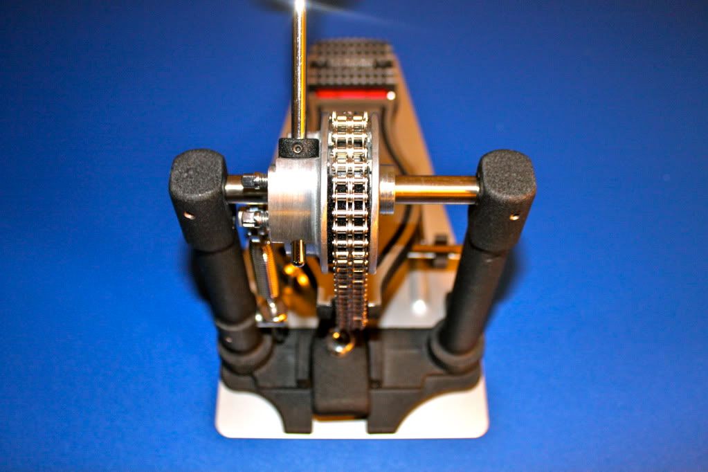 DW 9000 Single Bass Drum Pedal Review and Pics